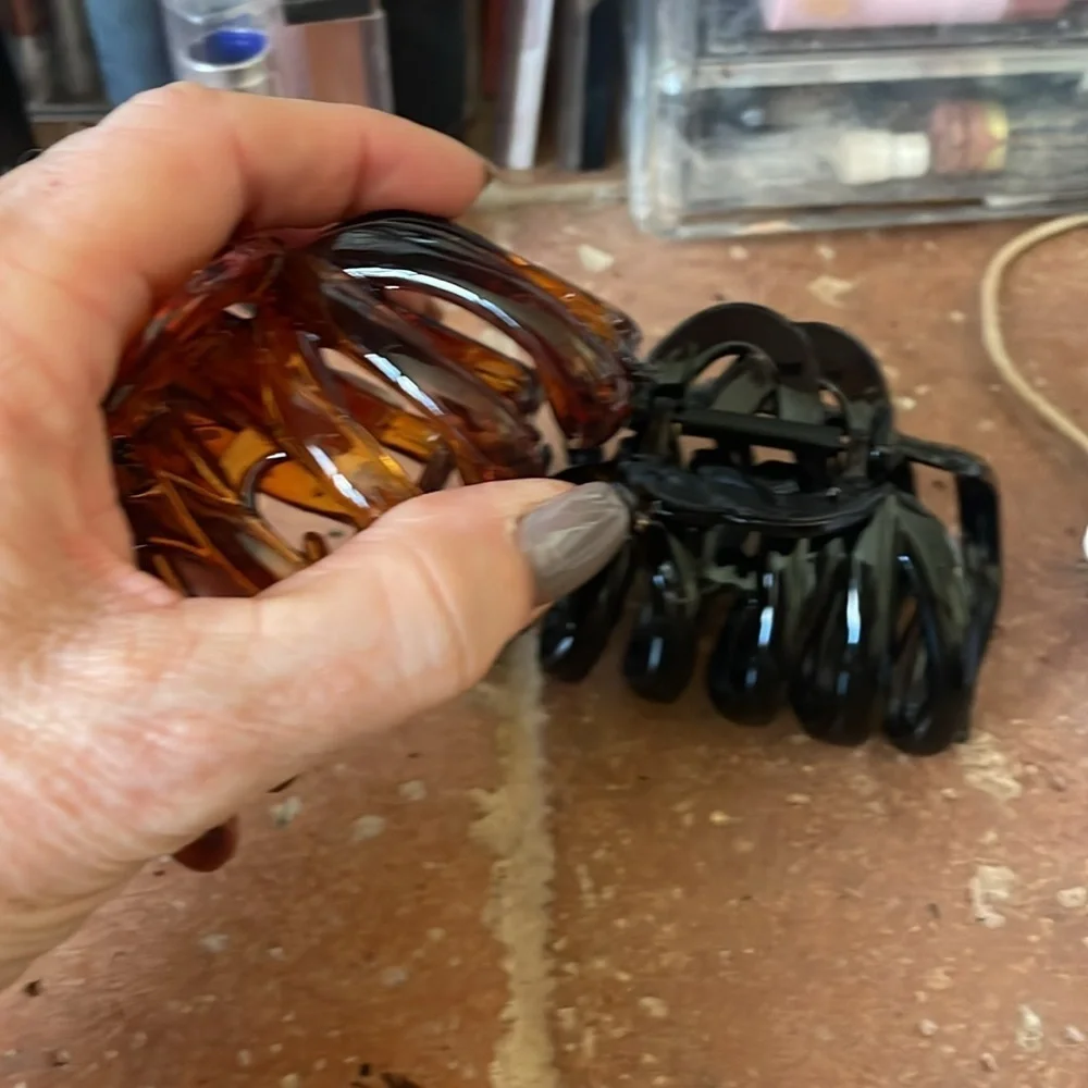 Two large thick hair claws